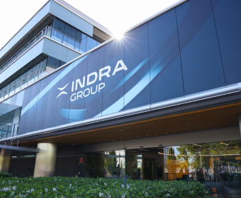 Entrada a las oficinas centrales de Indra Group